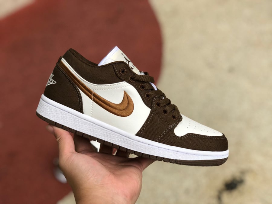 Jordan 1 Low SE Light Olive (W)